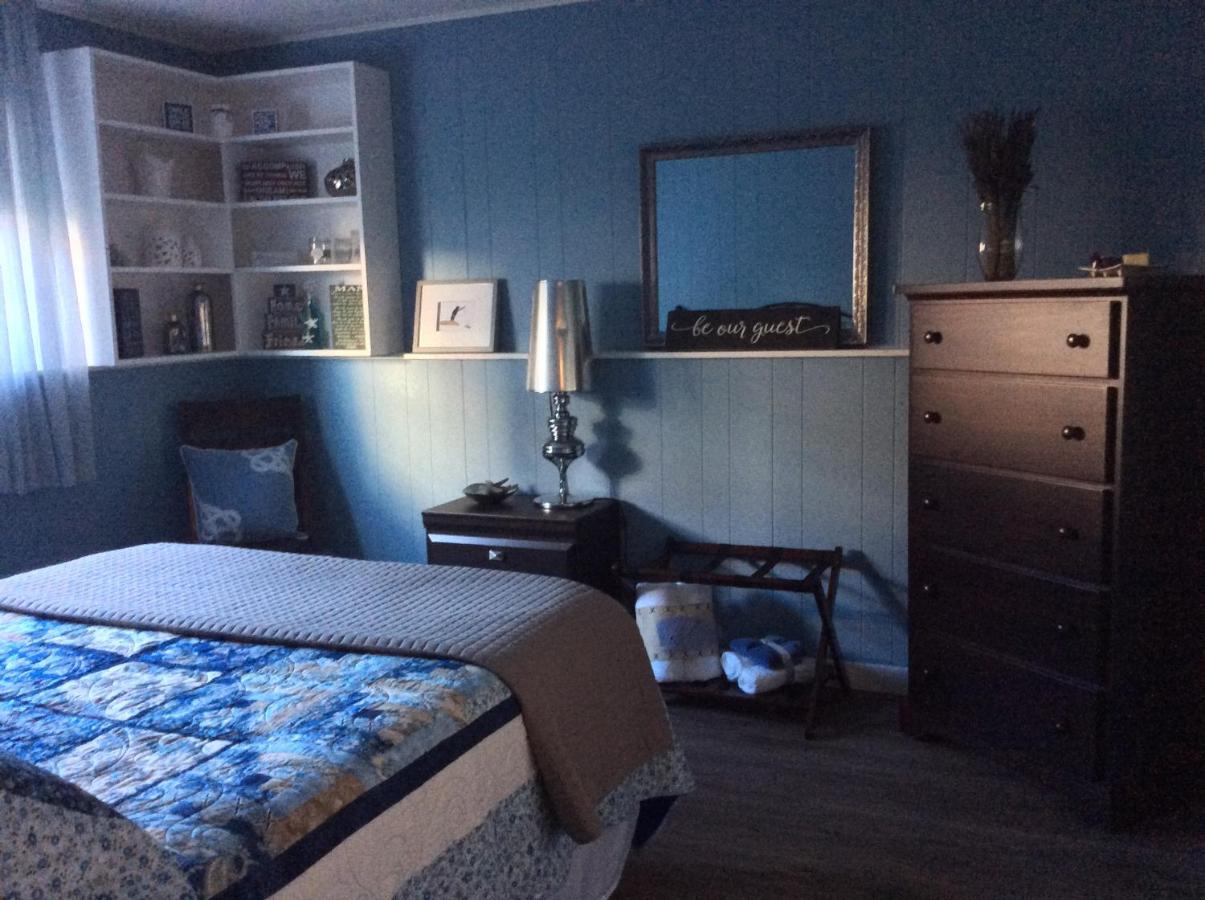 Berkie'S Bed & Breakfast Port Alberni Buitenkant foto