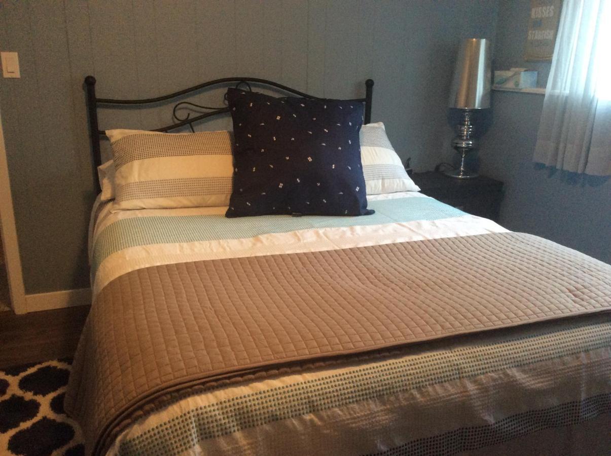 Berkie'S Bed & Breakfast Port Alberni Buitenkant foto