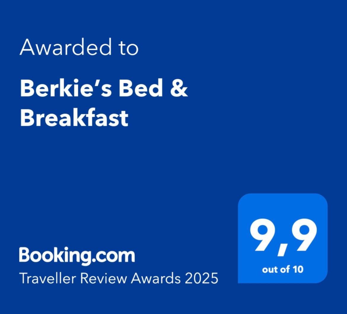 Berkie'S Bed & Breakfast Port Alberni Buitenkant foto